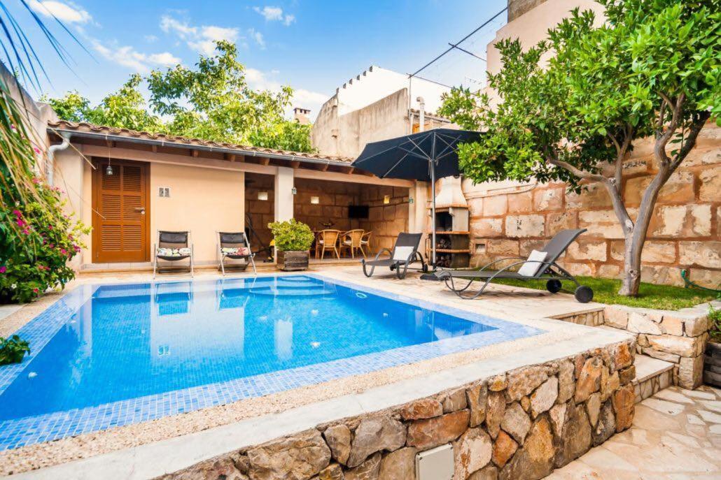 Can Floreada Holiday home